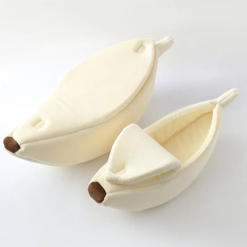Banana Shaped Cat Bed - Plush & Sponge Comfort for All Cats WLP Company