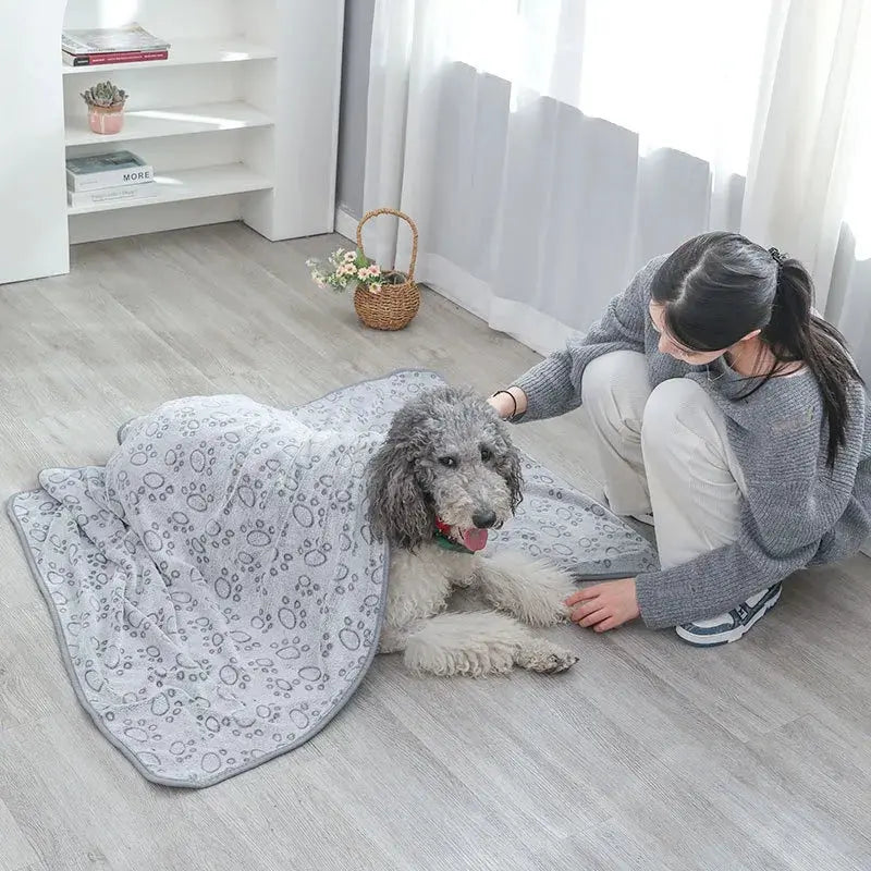 Dog Bed Mat Blanket Soft Fluffy Pet Sleeping Blanket Cute Paws Pattern Pet Travel Mat Warm Comfortable Blankets for Cat Dogs WLP Company