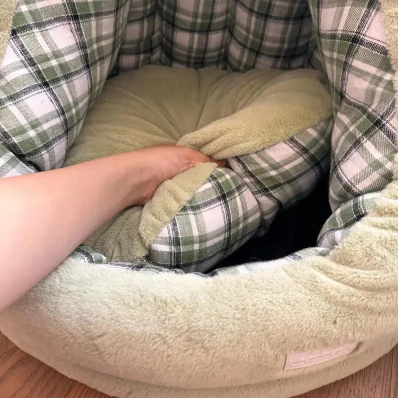 Pet Nest Semi-Enclosed Hairy Cat Nest House Winter Warm Dog Bed Cushion Dog Accessories WLP Company