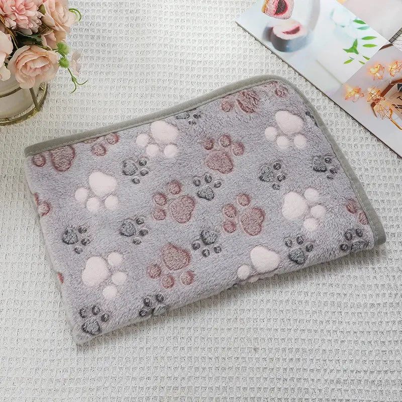 Cute Flannel Pet Blanket Cartoon Dog Paw Print Blanket Pet Mat for Cats and Dogs Warm and Comfortable Blanket for Puppy Kitten WLP Company